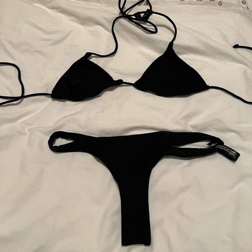 Black bikini Ark Swimwear
